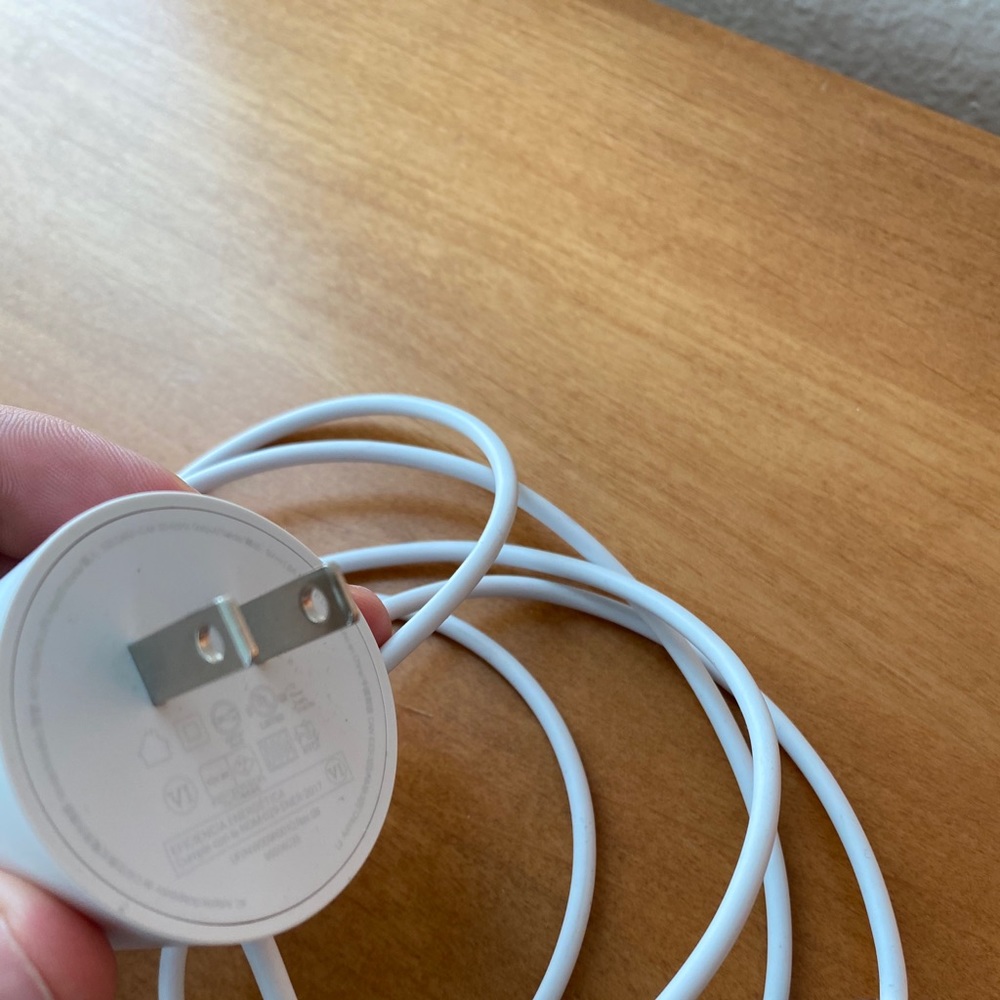 Google Home Mini - Picture 4 of 5